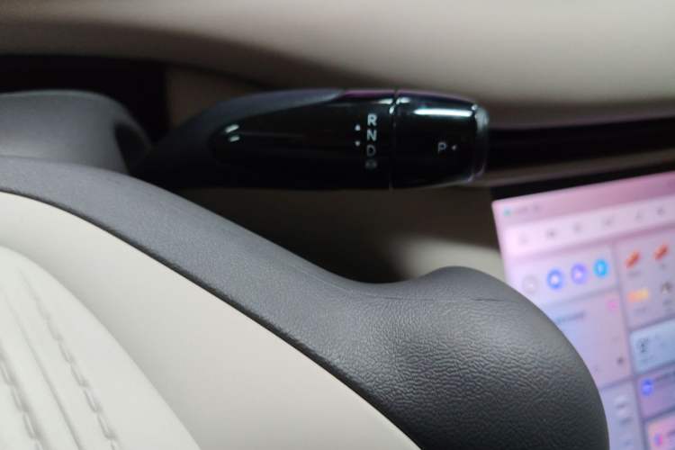 Used IM LS6 2025 Lingxi Intelligent Driving Edition Gear Lever
