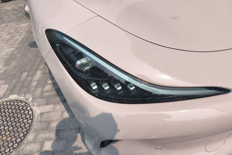 Used IM LS6 2025 Ultra-Powerful Lingxi Intelligent Enjoyment Edition Right Front Headlight