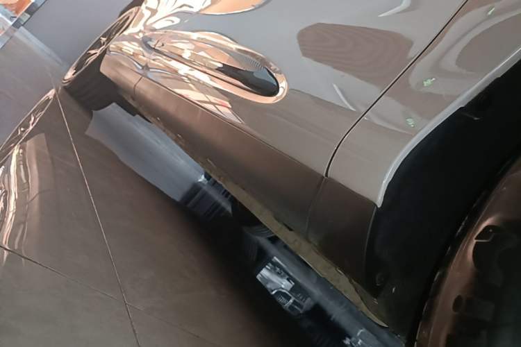 Used IM LS6 2025 Lingxi Intelligent Driving Edition Right Side Sill