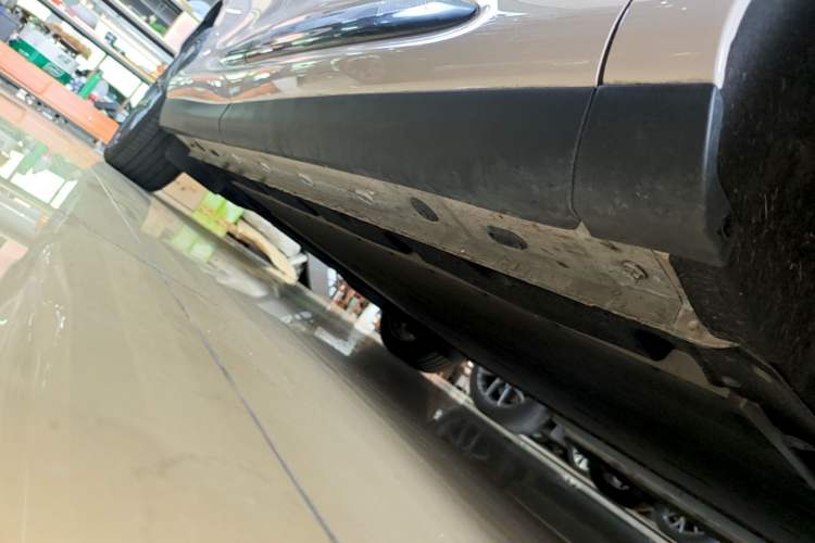 Used IM LS6 2025 Lingxi Intelligent Driving Edition Right Side Sill