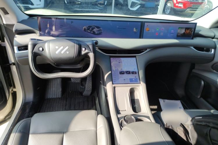 Used IM LS6 2025 Long-Range Lingxi Smart Enjoyment Edition Center Console