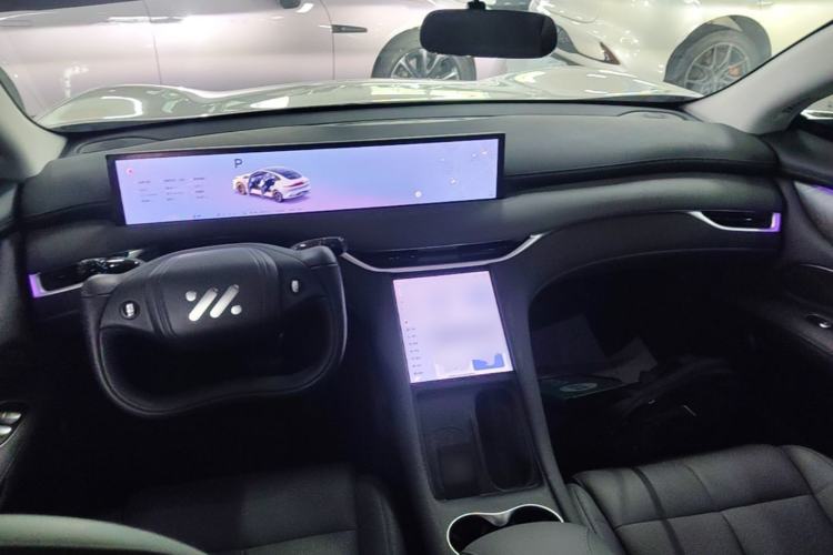 Used IM LS6 2025 Lingxi Intelligent Driving Edition Center Console