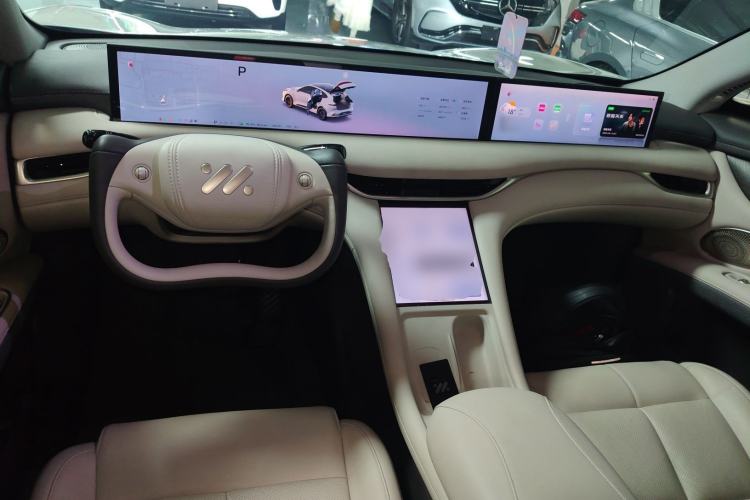 Used IM LS6 2025 Long-Range Lingxi Smart Enjoyment Edition Center Console
