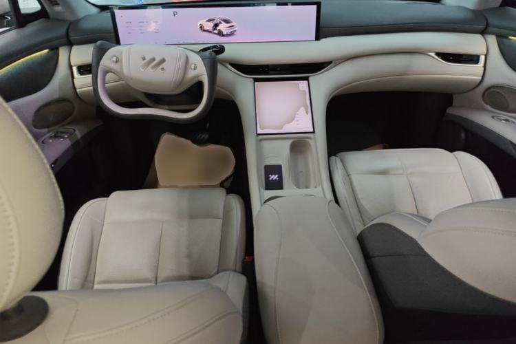 Used IM LS6 2025 Lingxi Intelligent Driving Edition Center Console