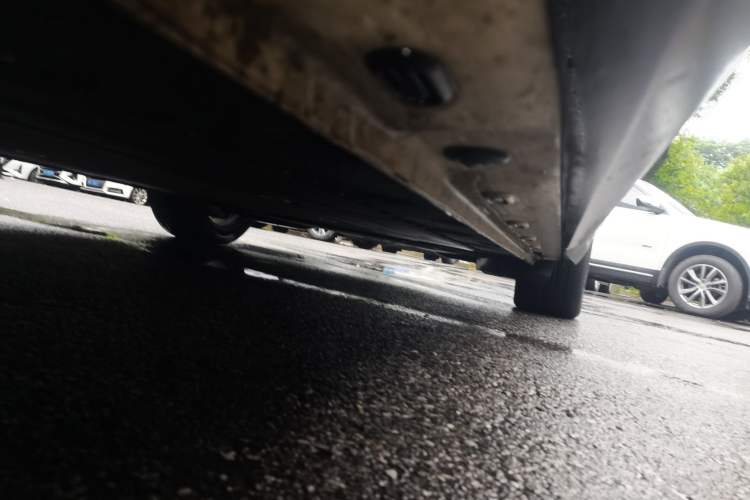 Used IM LS6 2025 Lingxi Intelligent Driving Edition Chassis Front Left