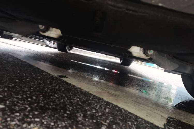 Used IM LS6 2025 Lingxi Intelligent Driving Edition Chassis Rear