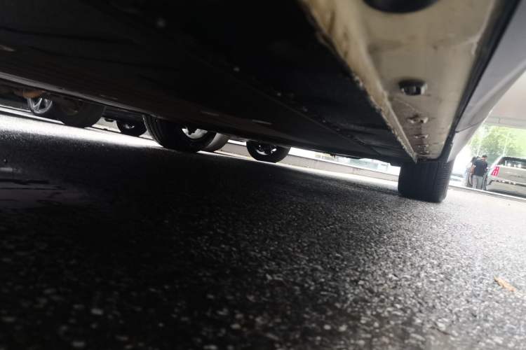 Used IM LS6 2025 Lingxi Intelligent Driving Edition Chassis Rear Right