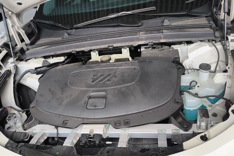Used IM LS6 2025 Lingxi Intelligent Driving Edition Engine Bay