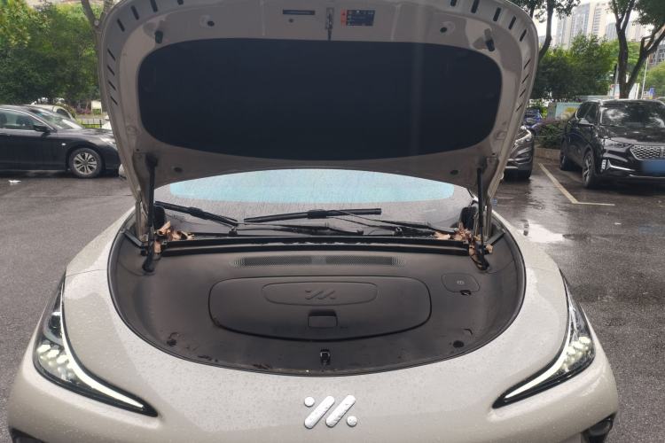 Used IM LS6 2025 Lingxi Intelligent Driving Edition Engine Bay