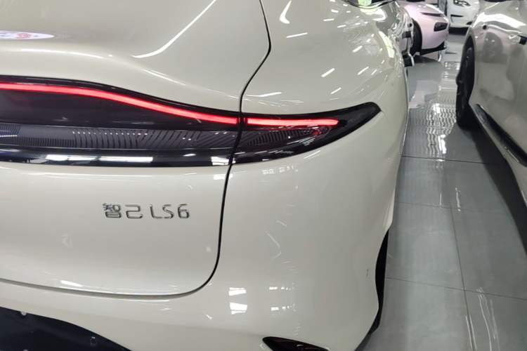 Used IM LS6 2025 Lingxi Intelligent Driving Edition Exterior 3