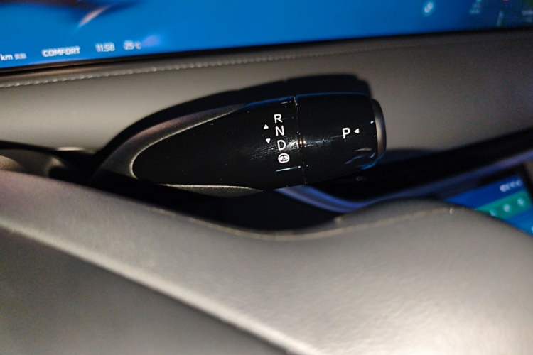 Used IM LS6 2025 Lingxi Intelligent Driving Edition Gear Lever