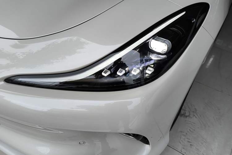 Used IM LS6 2025 Lingxi Intelligent Driving Edition Left Front Headlight