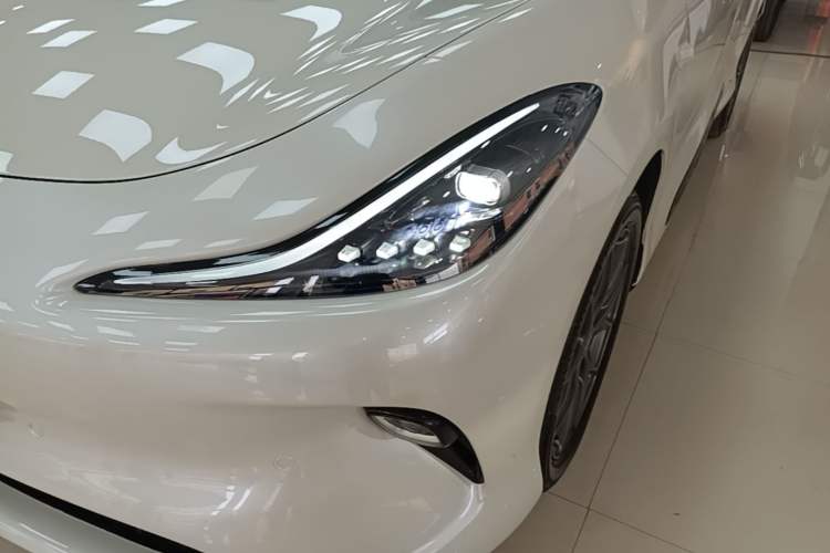 Used IM LS6 2025 Lingxi Intelligent Driving Edition Left Front Headlight