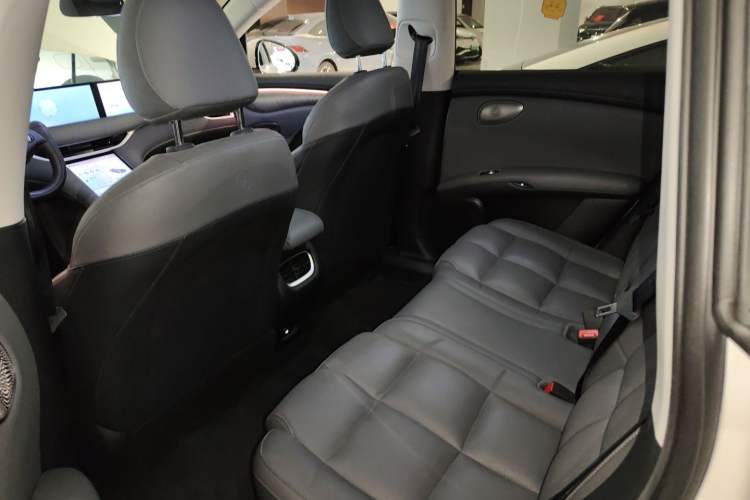 Used IM LS6 2025 Ultra-Powerful Lingxi Intelligent Enjoyment Edition Left Rear Seat