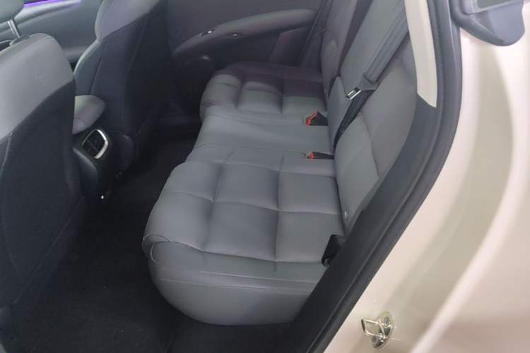 Used IM LS6 2025 Lingxi Intelligent Driving Edition Left Rear Seat