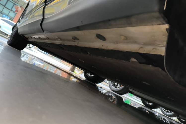 Used IM LS6 2025 Lingxi Intelligent Driving Edition Left Side Sill