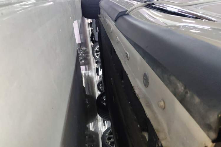 Used IM LS6 2025 Lingxi Intelligent Driving Edition Left Side Sill