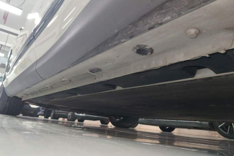 Used IM LS6 2025 Long-Range Lingxi Smart Enjoyment Edition Left Side Sill