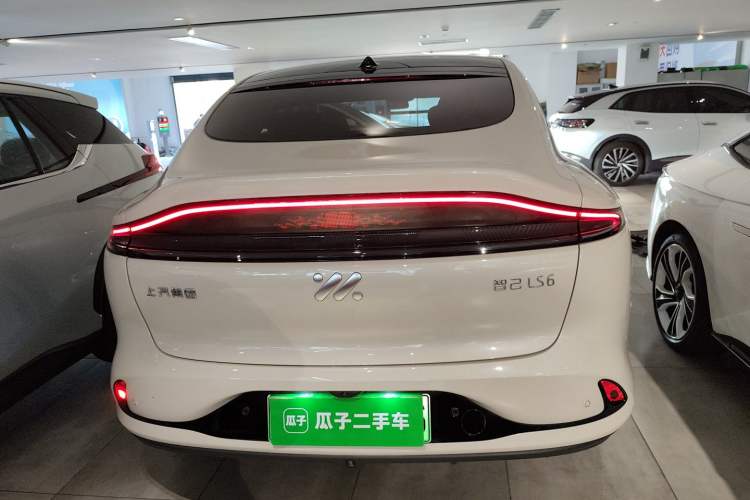 Used IM LS6 2025 Ultra-Powerful Lingxi Intelligent Enjoyment Edition Rear