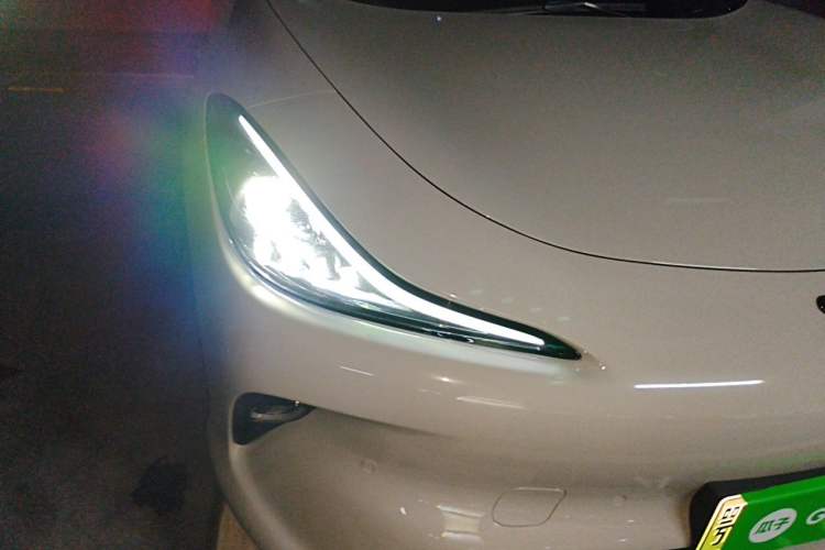 Used IM LS6 2025 Lingxi Intelligent Driving Edition Right Front Headlight