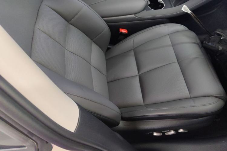 Used IM LS6 2025 Lingxi Intelligent Driving Edition Right Front Seat