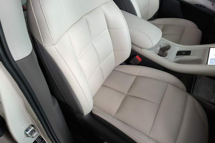 Used IM LS6 2025 Lingxi Intelligent Driving Edition Right Front Seat