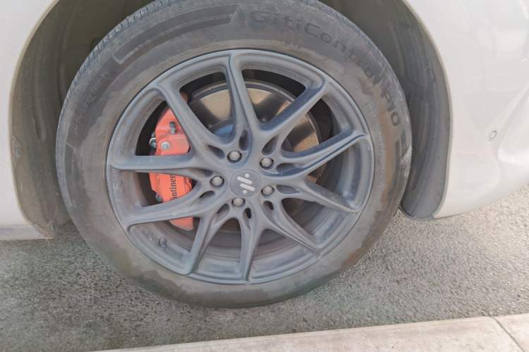 Used IM LS6 2025 Long-Range Lingxi Intelligent Driving Edition Right Front Wheel Hub