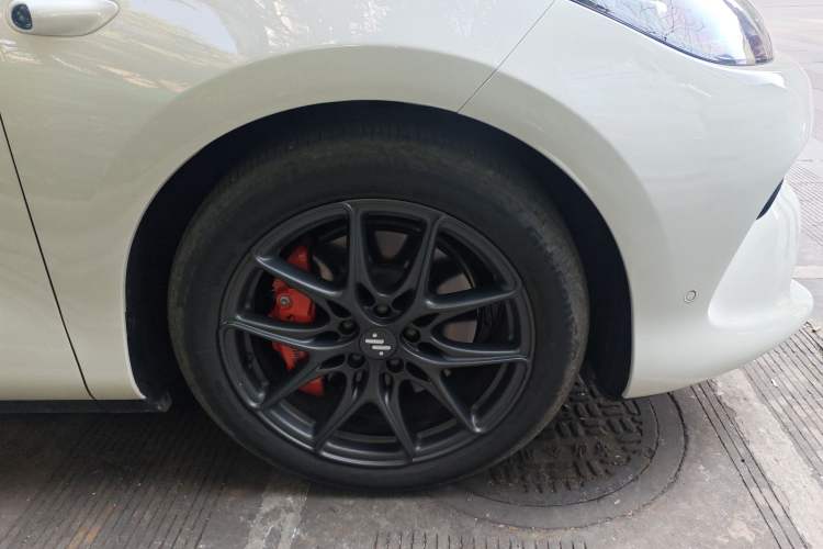 Used IM LS6 2025 Long-Range Lingxi Smart Enjoyment Edition Right Front Wheel Hub