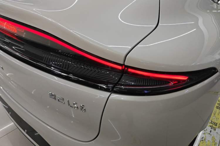 Used IM LS6 2025 Lingxi Intelligent Driving Edition Right Rear Taillight