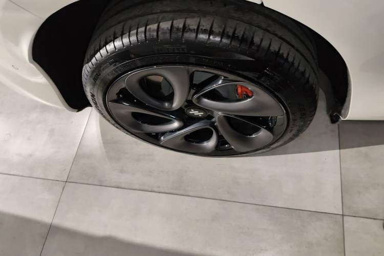 Used IM LS6 2025 Ultra-Powerful Lingxi Intelligent Enjoyment Edition Right Rear Wheel Hub