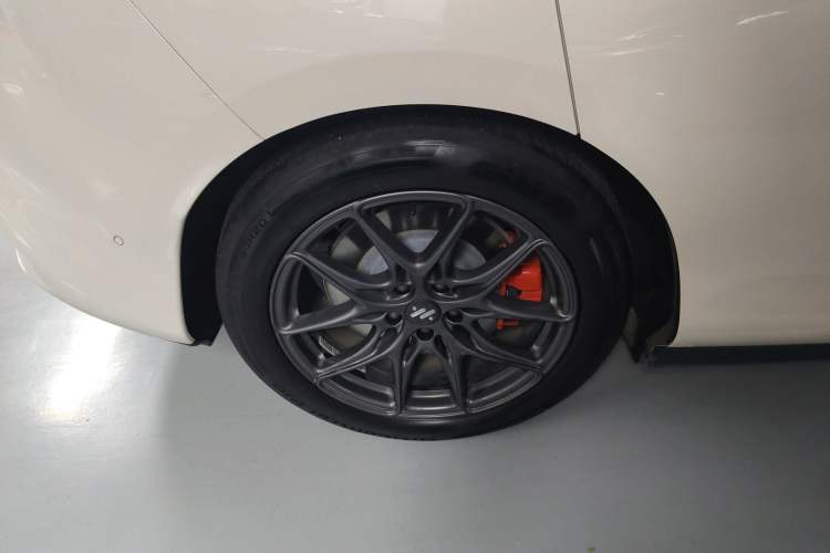 Used IM LS6 2025 Long-Range Lingxi Smart Enjoyment Edition Right Rear Wheel Hub