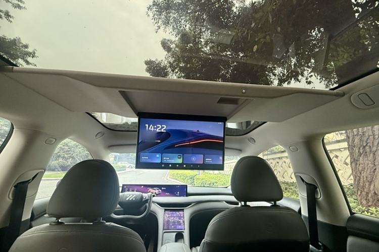 Used IM LS6 2025 Lingli Intelligent Driving Theater Edition Roof