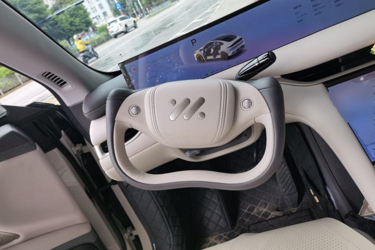 Used IM LS6 2025 Lingxi Intelligent Driving Edition Steering Wheel