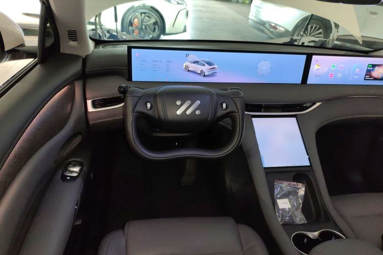 Used IM LS6 2025 Ultra-Powerful Lingxi Intelligent Enjoyment Edition Steering Wheel
