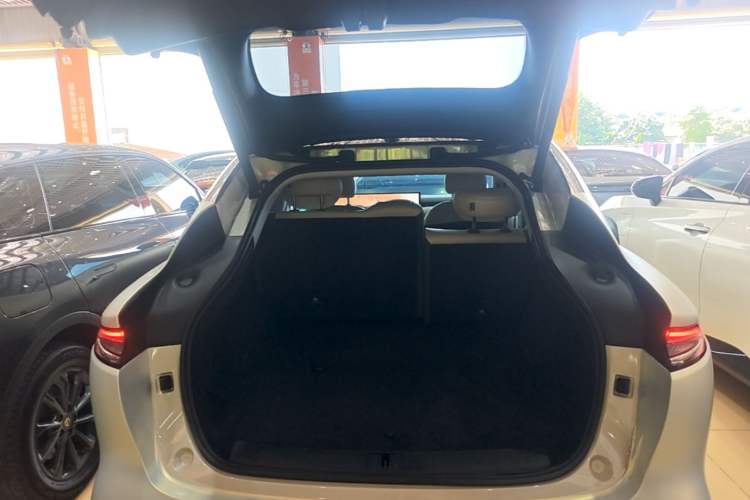 Used IM LS6 2025 Long-Range Lingxi Intelligent Driving Edition Trunk
