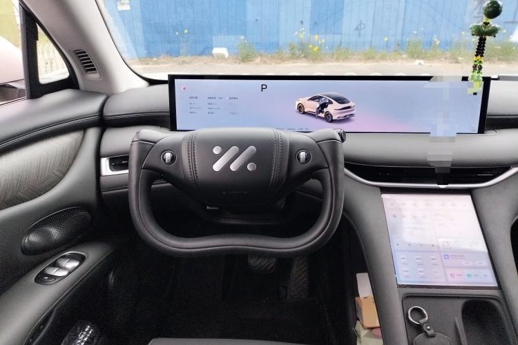 Used IM LS6 2025 Lingxi Intelligent Driving Edition Steering Wheel