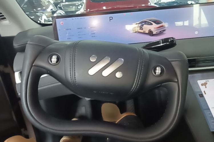 Used IM LS6 2025 Lingxi Intelligent Driving Edition Steering Wheel