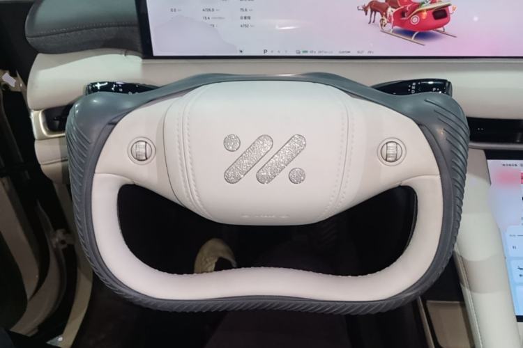 Used IM LS6 2025 Lingxi Intelligent Driving Edition Steering Wheel