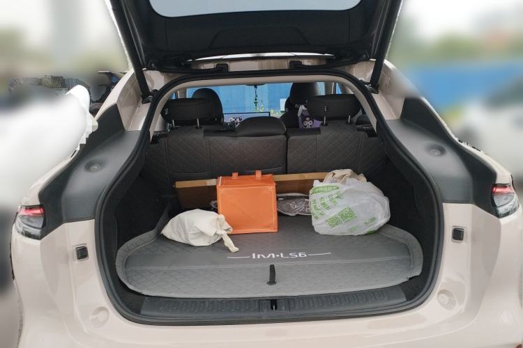 Used IM LS6 2025 Lingxi Intelligent Driving Edition Trunk