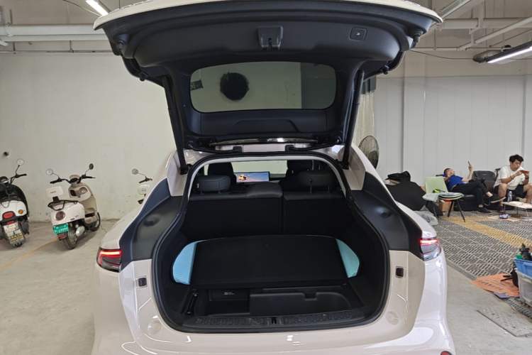 Used IM LS6 2025 Lingxi Intelligent Driving Edition Trunk