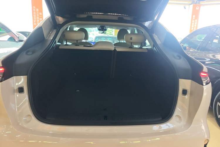 Used IM LS6 2025 Lingxi Intelligent Driving Edition Trunk