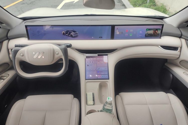 Used IM LS6 2025 Long-Range Lingxi Smart Enjoyment Edition Center Console