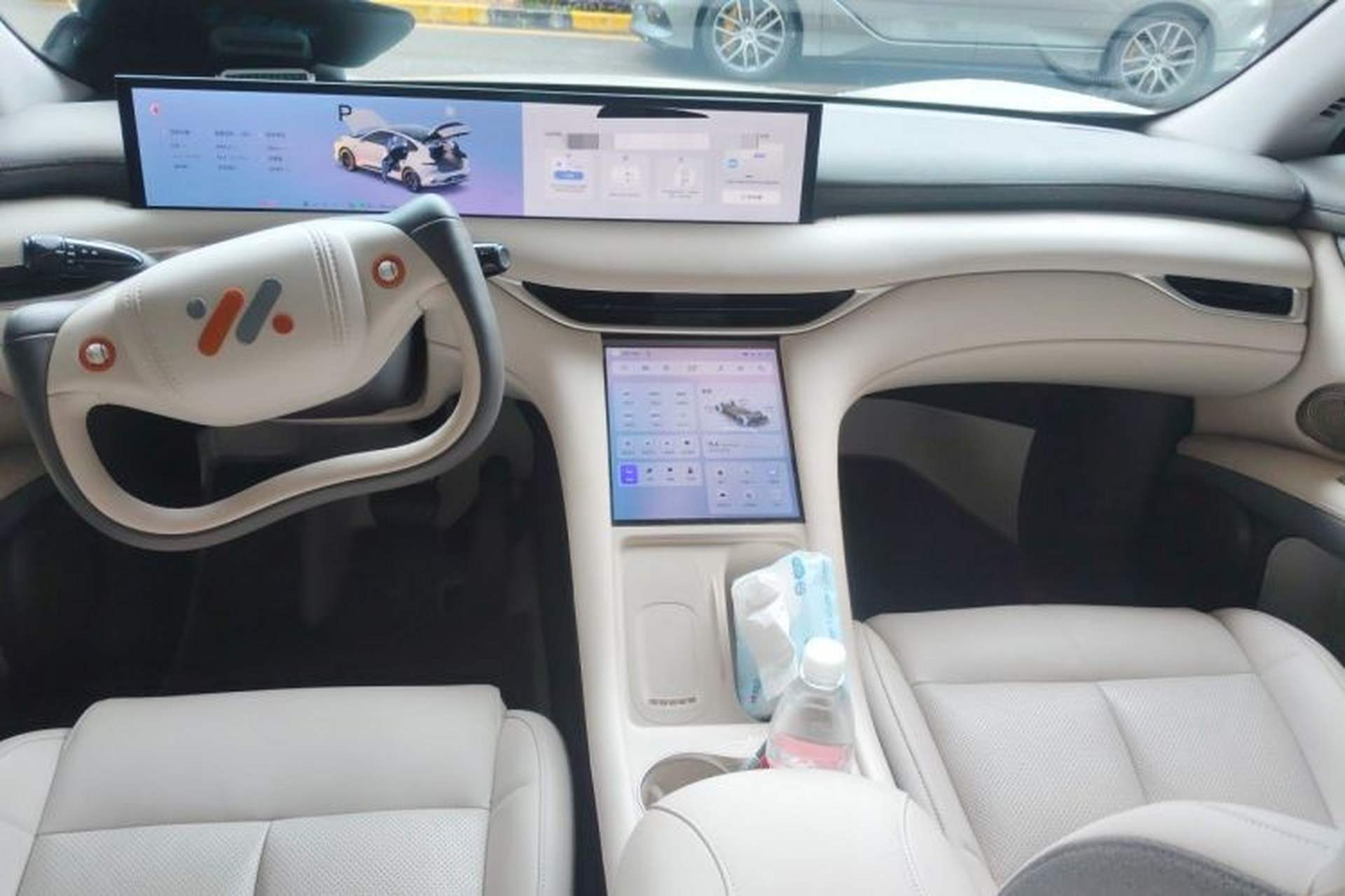 Used IM LS6 2025 Lingxi Intelligent Driving Edition Center Console