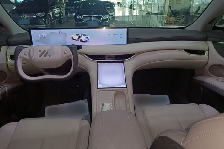 Used IM LS6 2025 Lingxi Intelligent Driving Edition Center Console