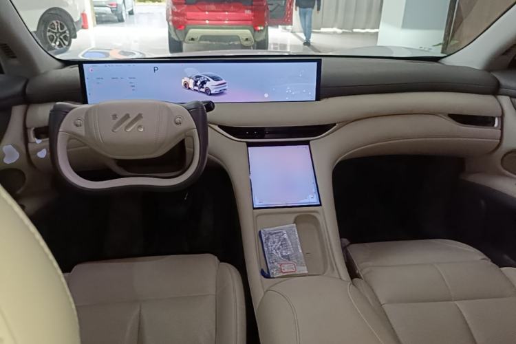 Used IM LS6 2025 Lingli Intelligent Driving Theater Edition Center Console