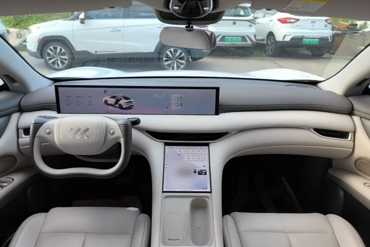 Used IM LS6 2025 Lingxi Intelligent Driving Edition Center Console