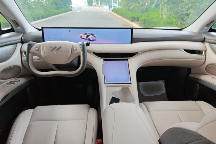 Used IM LS6 2025 Lingxi Intelligent Driving Edition Center Console