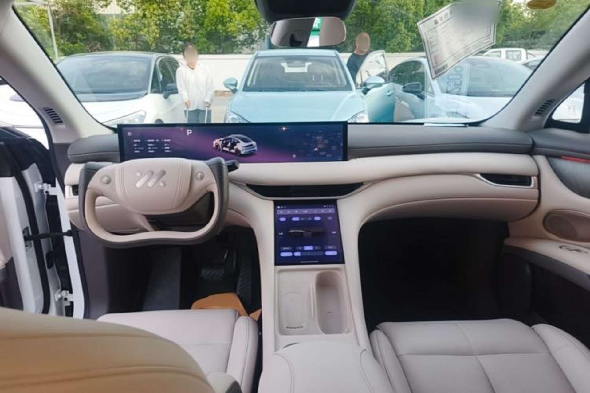 Used IM LS6 2025 Lingxi Intelligent Driving Edition Center Console