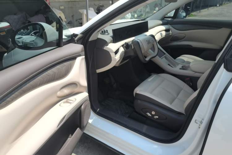 Used IM LS6 2025 Lingxi Intelligent Driving Edition Driver Seat