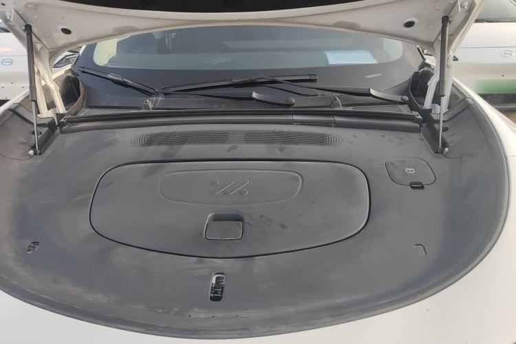 Used IM LS6 2025 Lingxi Intelligent Driving Edition Engine Bay